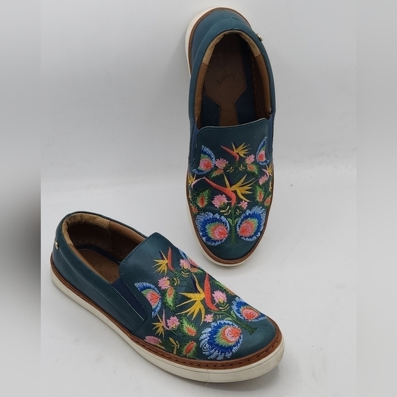 VÉLEZ Artisan Floral Embroidered Leather Sneakers Size 36 - Picture 16 of 16